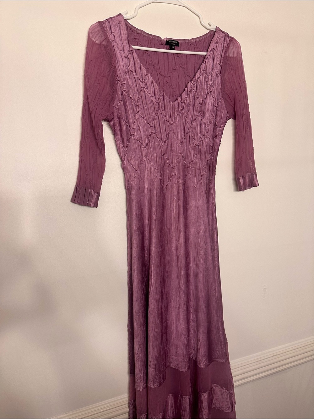Komarov Women’s Medium Purple Crinkle Midi Dress Sheer Sleeves